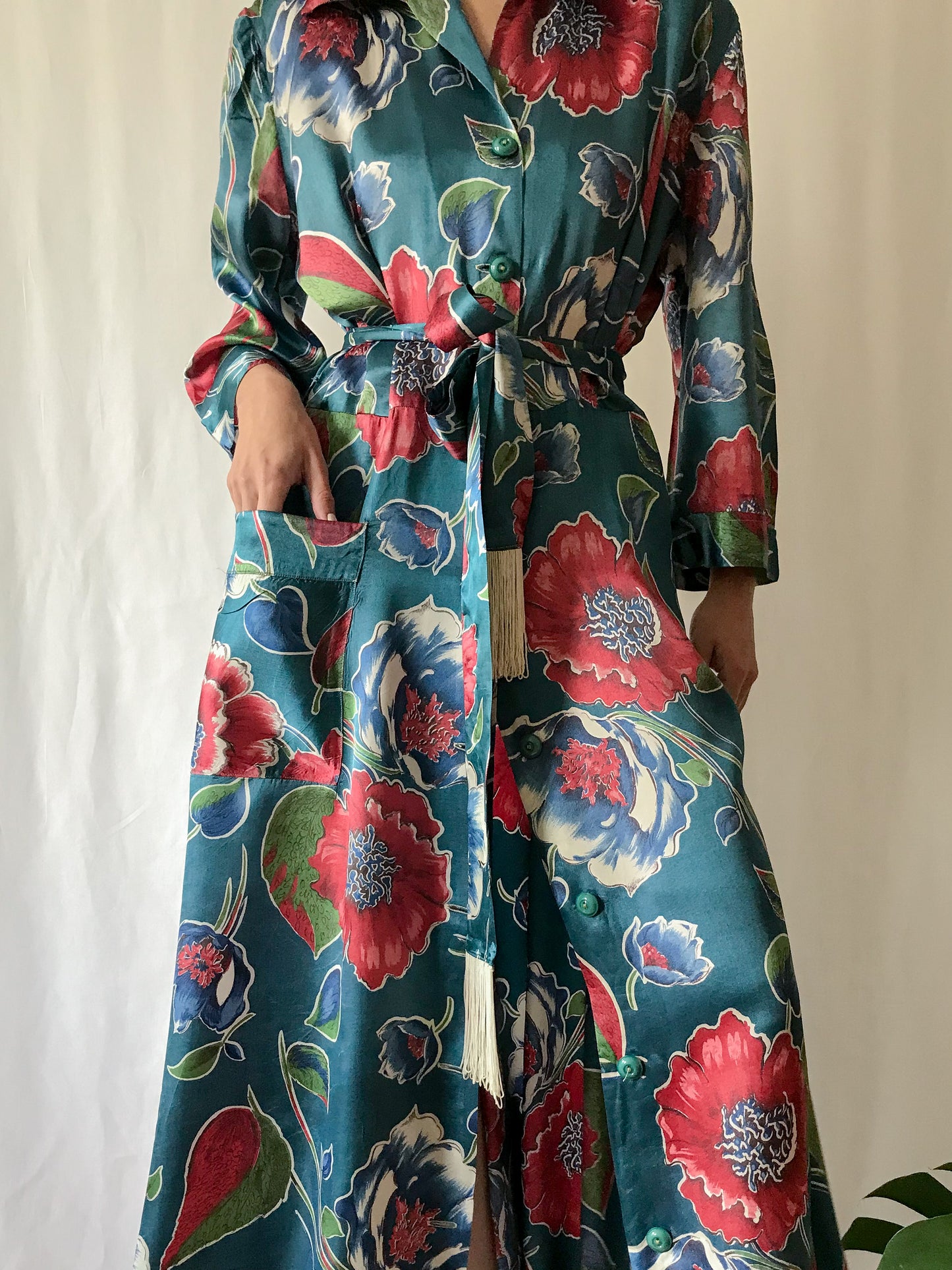 1940s Satin Kimono Robe in Poppy Print